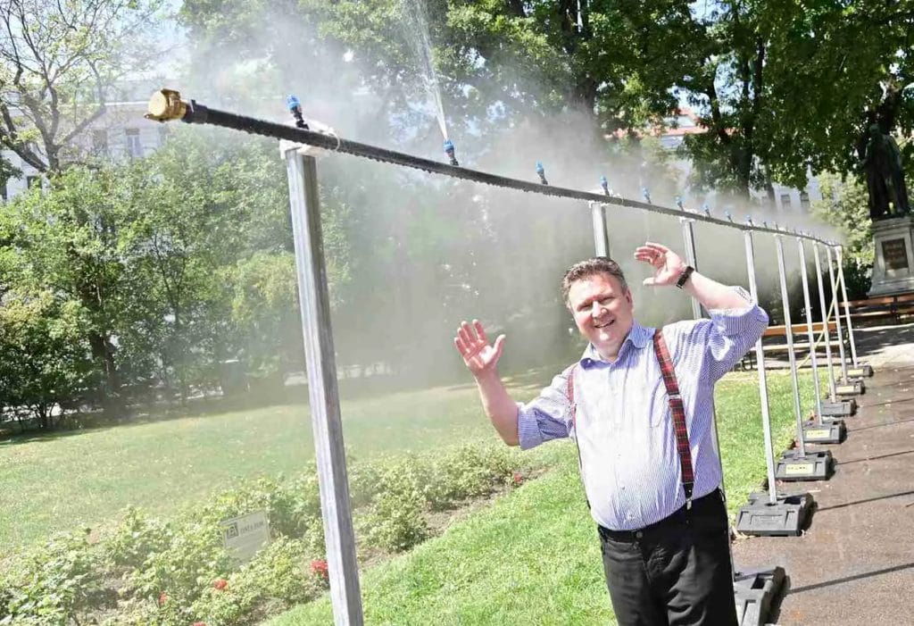 Vienna's new mist cooling system - Sommerspritzer